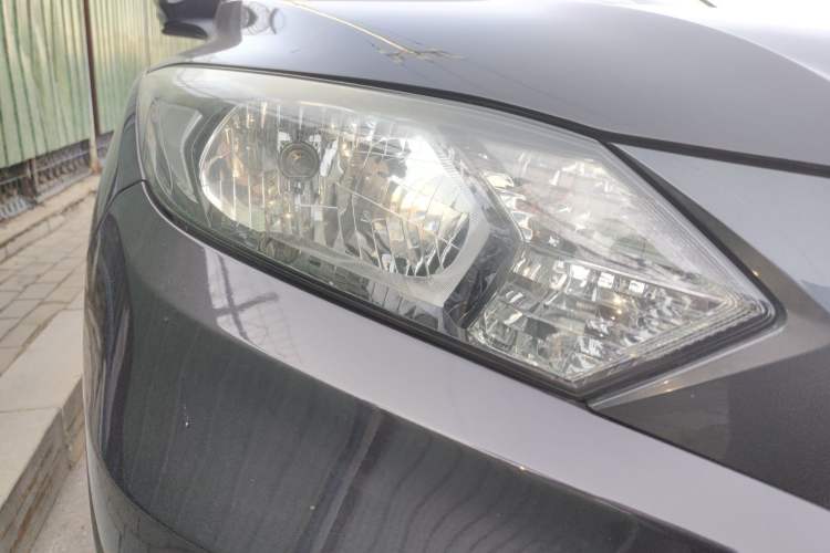 Used Honda Vezel 2017 1.5L CVT 2WD Comfort Model Right Front Headlight