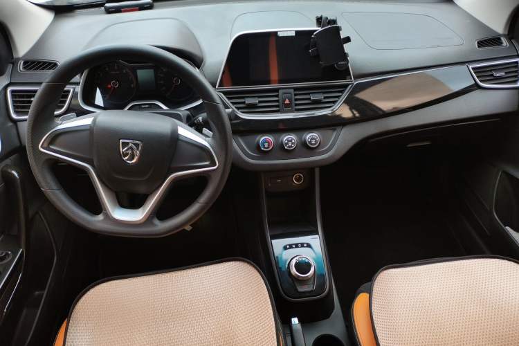 Used Baojun 310 2017 1.5L Automatic Fashion Model