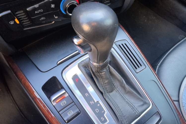 Used Audi A4L 2011 2.0 TFSI Luxury Model