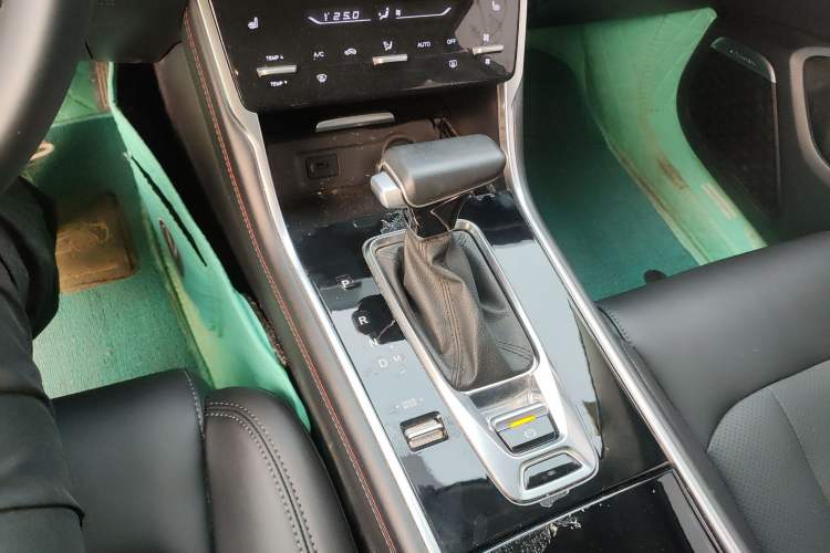 Used Changan CS75 2021 Honor Million Edition 280T DCT Navigation Model