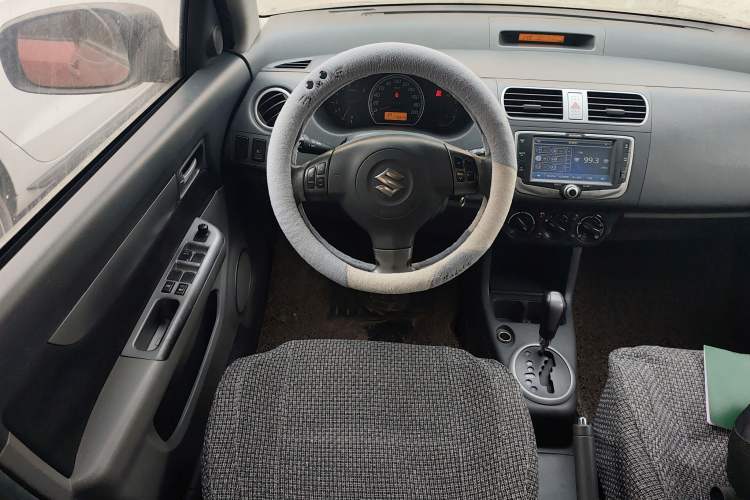 Used Suzuki Swift 2011 1.5L Automatic Fashion Edition
