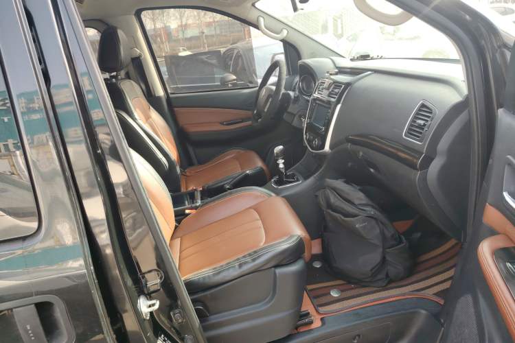 Used FORTHING F600 2016 F600L 2.0L Luxury Model