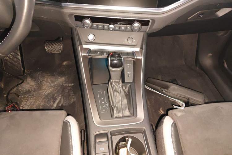 Used Audi Q3 2020 40 TFSI Fashion Dynamic Model