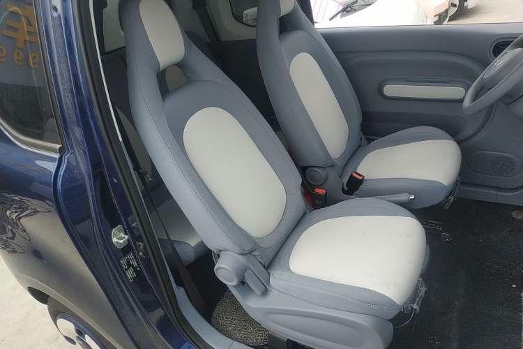 Used Bestune Pony 2025 222km Range Agile Horse
