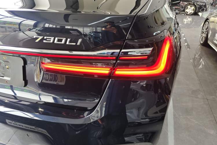 Used BMW 7 Series 2021 730Li M Sport Package Right Rear Taillight