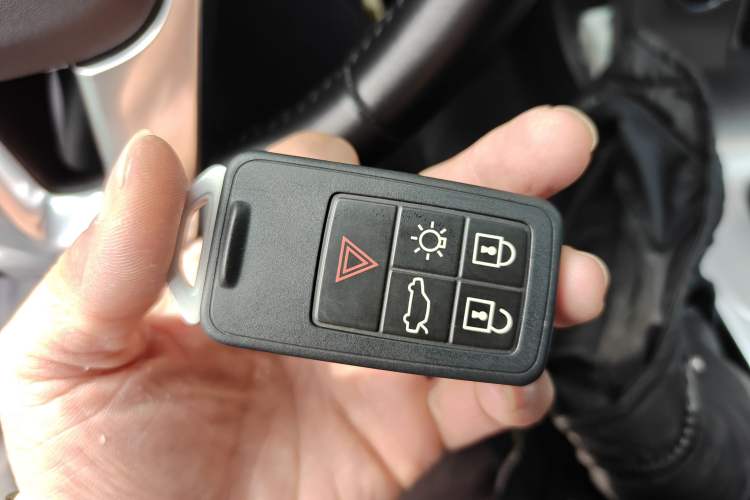 Used Volvo S60 2017 S60L T3 Smart Upgrade Edition
