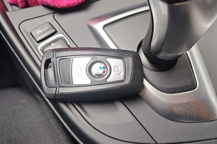 Used BMW 1 Series 2013 Facelifted 118i Leading Edition

