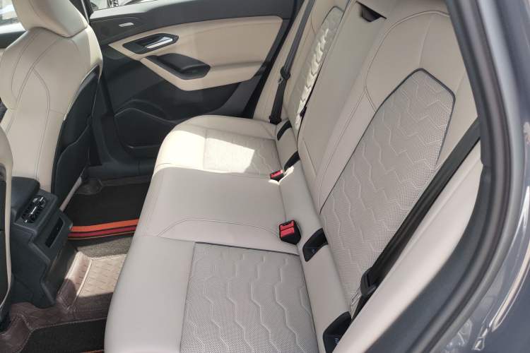 Used Audi Q6L e-tron 2026 First Launch Navigation Edition Left Rear Seat