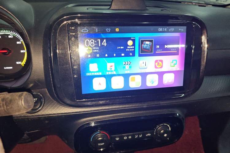 Used Roewe Clever 2021 302 km New Four-Seater Super-Efficient Version