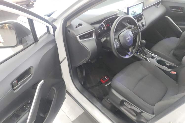 Used Toyota Corolla Cross 2023 2.0L Pioneer Edition