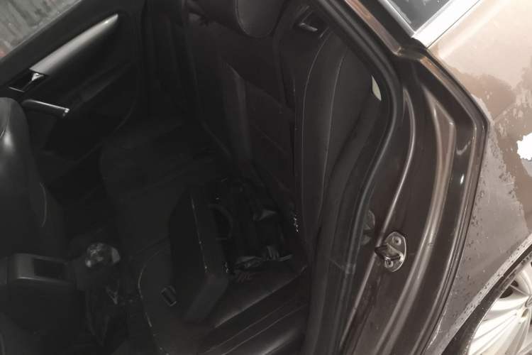 Used Volkswagen Gran Lavida 2013 1.6L Automatic Comfort Model
