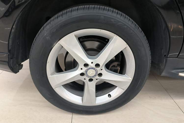 Used Mercedes-Benz M-Class 2014 ML 320 4MATIC