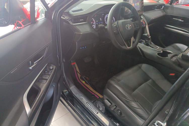 Used Toyota Harrier 2022 2.0L CVT Two-Wheel Drive Flagship Edition