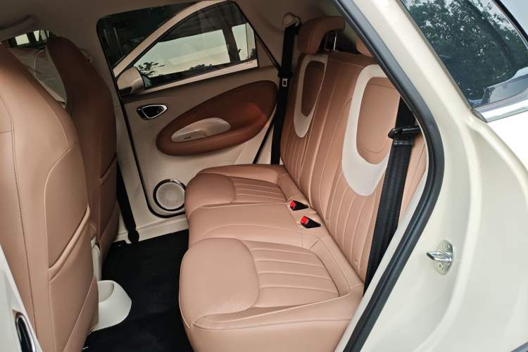 Used Wuling Bingo 2025 333 km Enjoyment Version Left Rear Seat