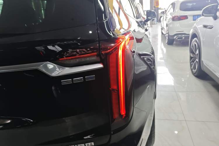 Used Cadillac XT6 2022 2.0T Six-Seater Four-Wheel-Drive Luxury Standard Edition
