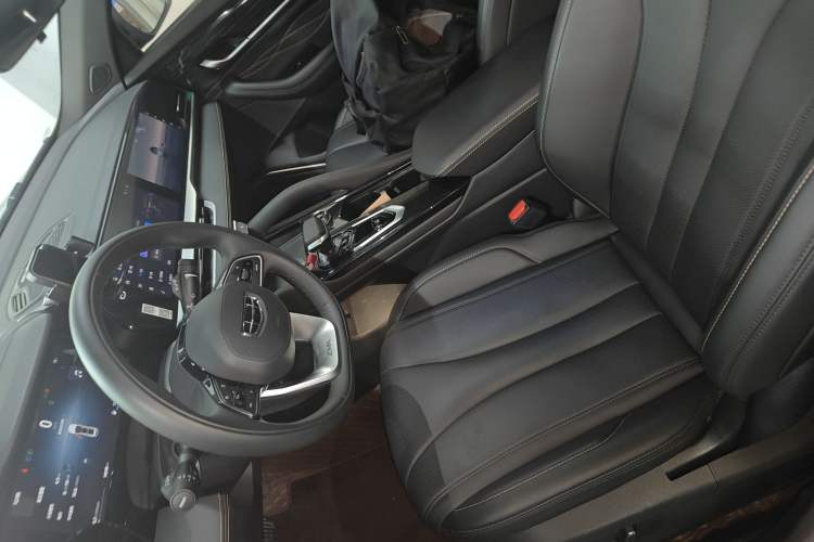 Used Geely Auto Monjaro L 2024 2.0TD DCT EVO Two-Wheel Drive Long-Range Version Left Front Seat