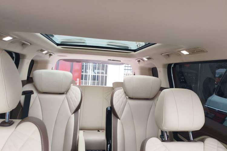 Used Bestune M9 2023 2.0T Prestige Edition
