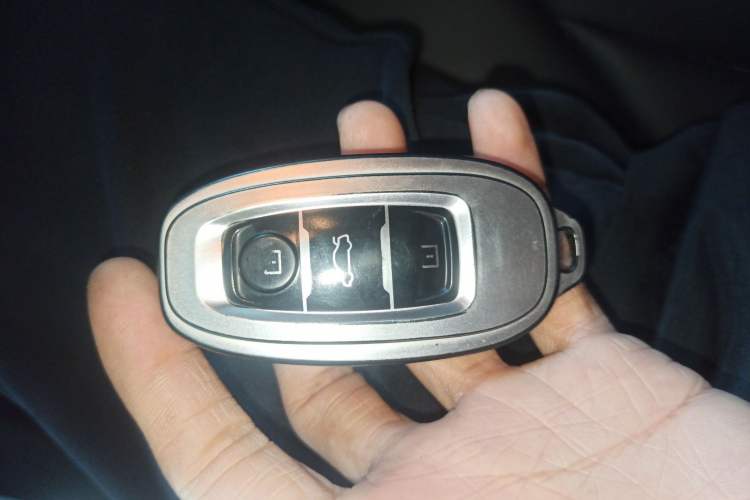 Used Hongqi E-QM5 2024 610 km PLUS
