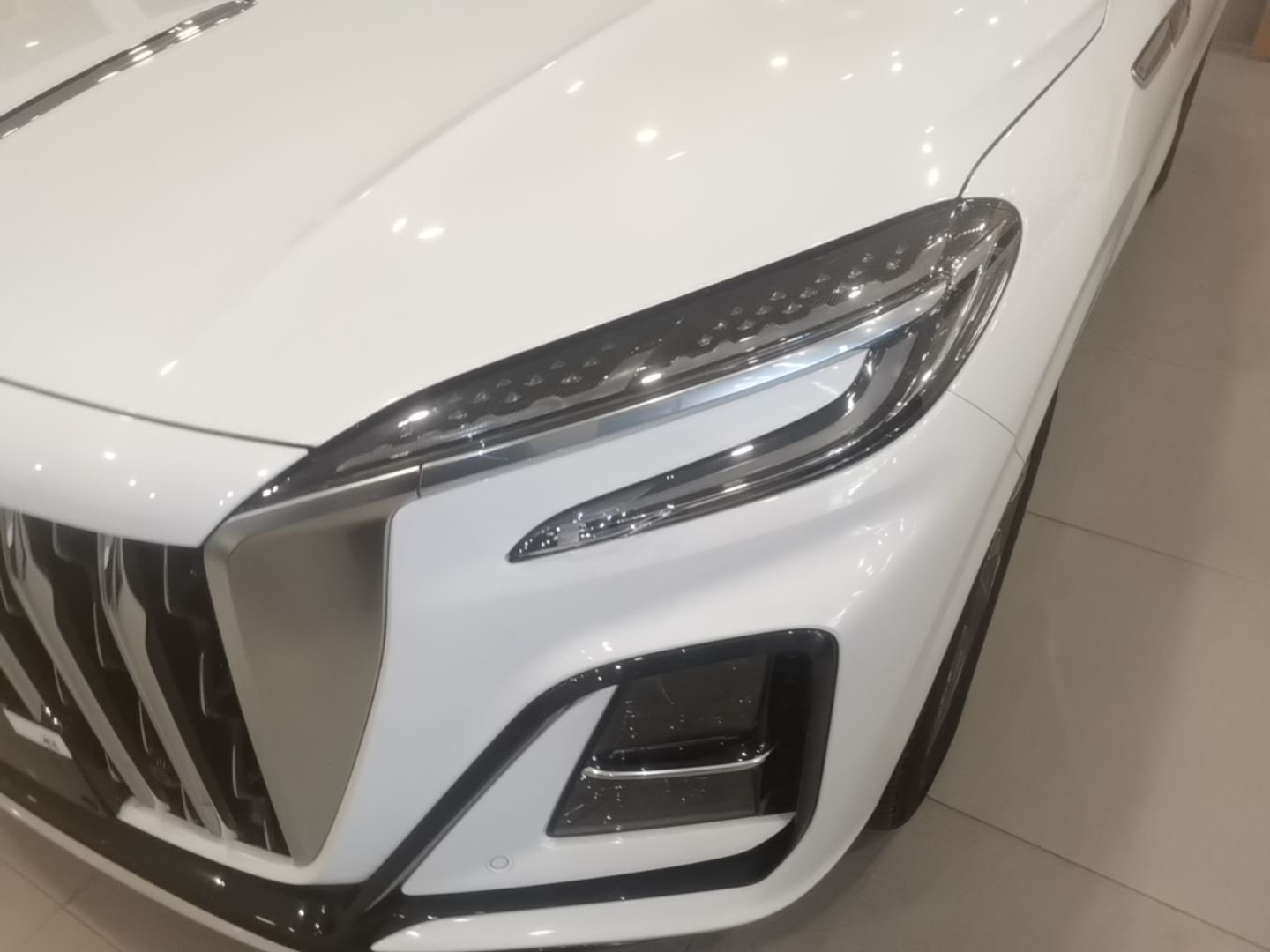 Hongqi HS3 PHEV 2025 Model 125km Jingwei 2 Millionth Anniversary Edition — снимка 8
