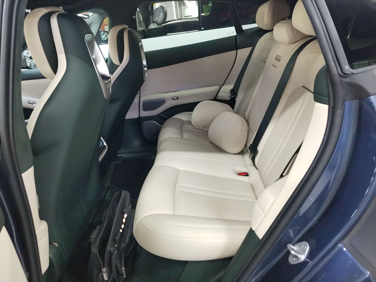 Xiaomi Auto YU7 2025 Ultra-Long Range High-Performance All-Wheel-Drive Max Edition — снимка 20