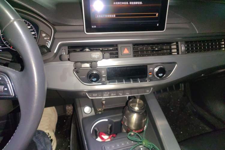 Used Audi A4L 2019 40 TFSI Fashion Edition China VI Emission Standard
