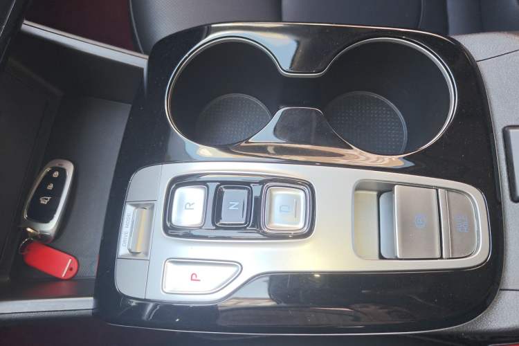 Used Hyundai Tucson 2023 Tucson L 1.5T Automatic Two-Wheel Drive DLX Luxury Edition Gear Lever