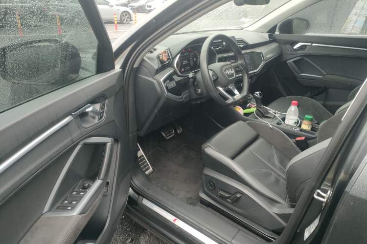 Used Audi Q3 2023 40 TFSI Fashion Dynamic Model
