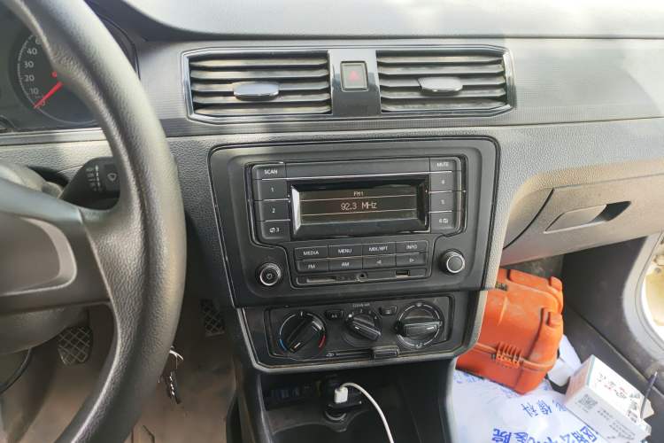 Used Volkswagen Santana 2019 1.5L Manual Fashion Edition China VI Standard
