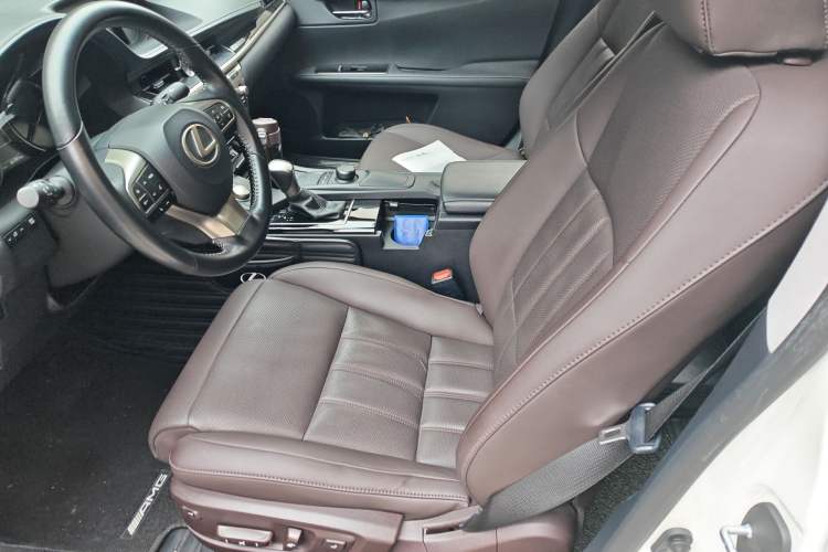 Used Lexus ES 2017 200 30th Anniversary Edition
