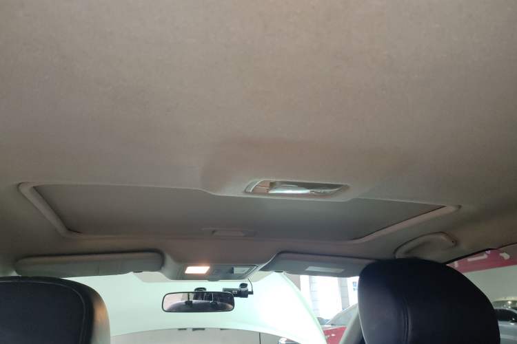 Used Nissan Tiida 2011 1.6L CVT Smart Version