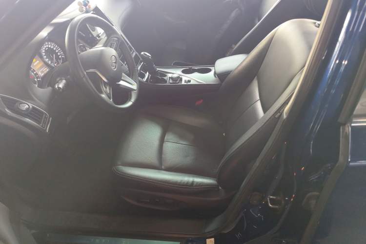 Used Infiniti Q50L 2018 2.0T Enjoyment Version China VI Standard