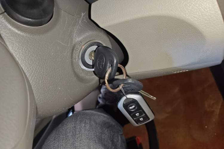 Used Toyota Camry 2013 200G Classic Luxury Edition
