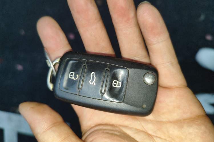 Used Volkswagen Tiguan 2015 1.8TSI Automatic Two-Wheel Drive Luxury Model Vehicle Key