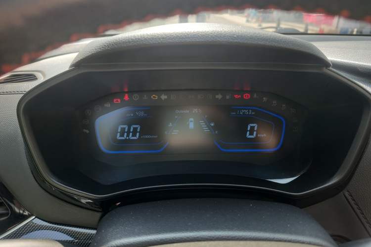 Used CHANGAN OSHAN A800 2017 1.6L Manual Comfort Model
