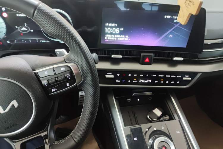 Used Kia Sportage (Chinese Domestic Model) 2025 2.0T Two-Wheel-Drive Prestige Edition