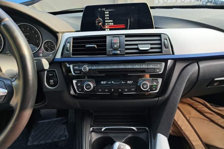 Used BMW 3 Series GT 2017 320i M Sport
