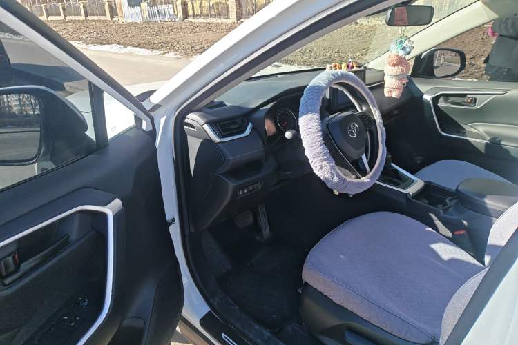 Used Toyota RAV4 2021 2.0L CVT Two-Wheel Drive Urban Edition