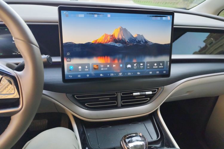 Used Denza D9 2022 DM-i 970 Four-Wheel Drive Flagship Model
