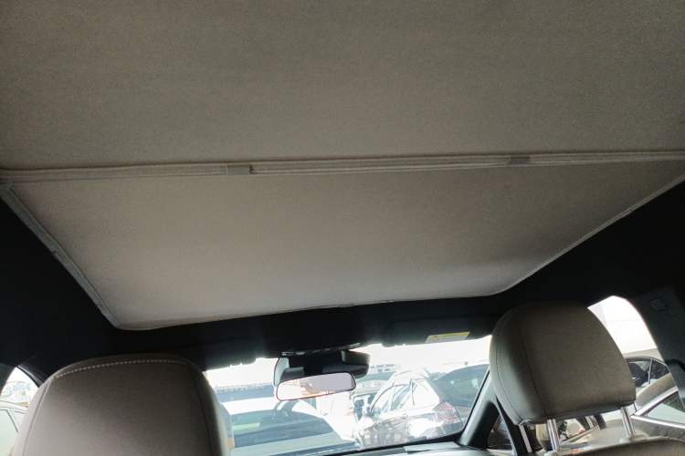 Used AION Y 2022 Plus 70 Smart Edition Headliner