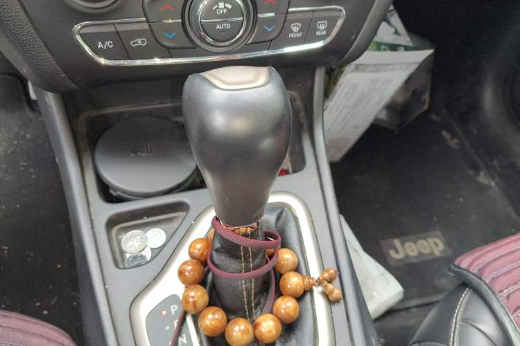 Used Jeep Cherokee 2016 2.0L Superior Edition