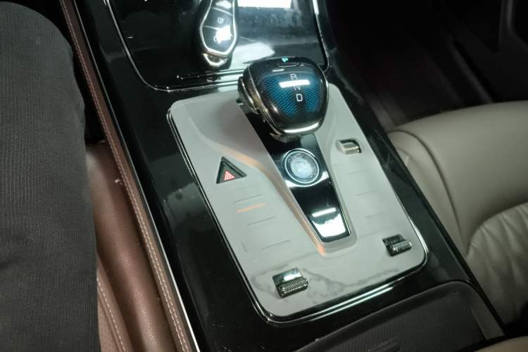Used BYD Han 2025 EV 605KM Prestige Model Gear Lever