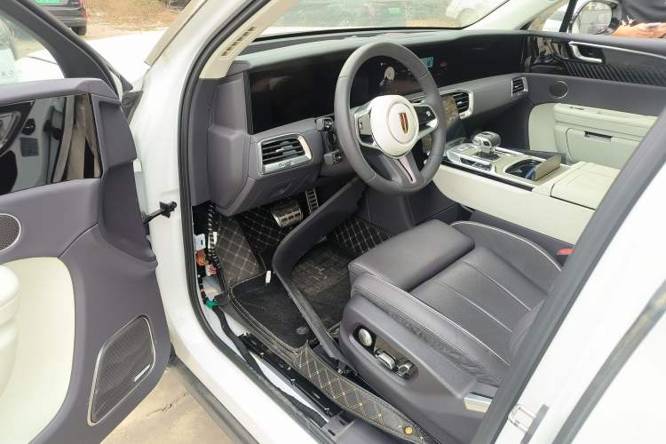 Used Hongqi E-HS9 2022 690 km Range Flagship Edition Six Seats