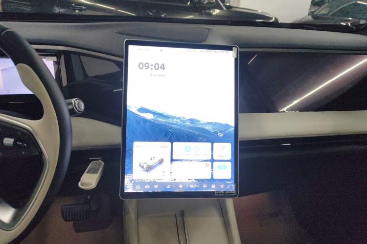 Used Geely Galaxy L7 2023 1.5T 115 km Starship Audio And AC Panel