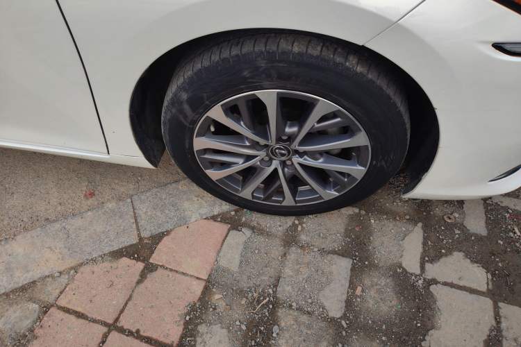 Used Lexus ES 2021 200 Excellence Edition