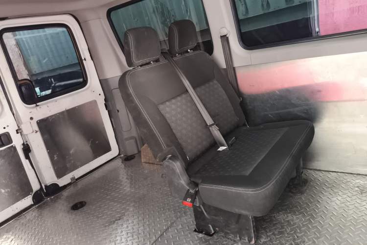 Used SAIC MAXUS Xintu V80 2021 2.0T PLUS AMT City Edition Short Wheelbase Ultra-Low Roof 5/6-Seater
