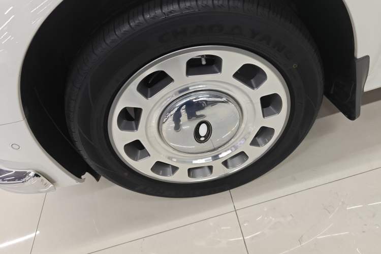 Used ORA Ballet Cat 2022 401 km Nutcracker Edition