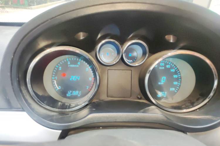 Used CHANGAN KAICHENG Ruixing M90 2017 2.0L Value Edition 6-Seater Hatchback 4G94S Instrument Cluster