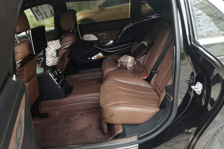 Used Mercedes-Benz Maybach S-Class 2016 S 400 4MATIC Left Rear Seat