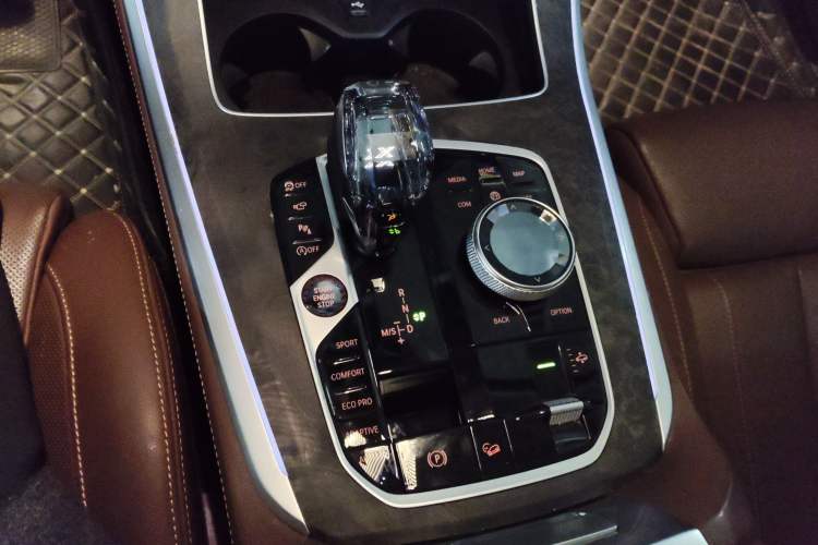 Used BMW X5 2021 xDrive40i Luxury Model with M Sport Package