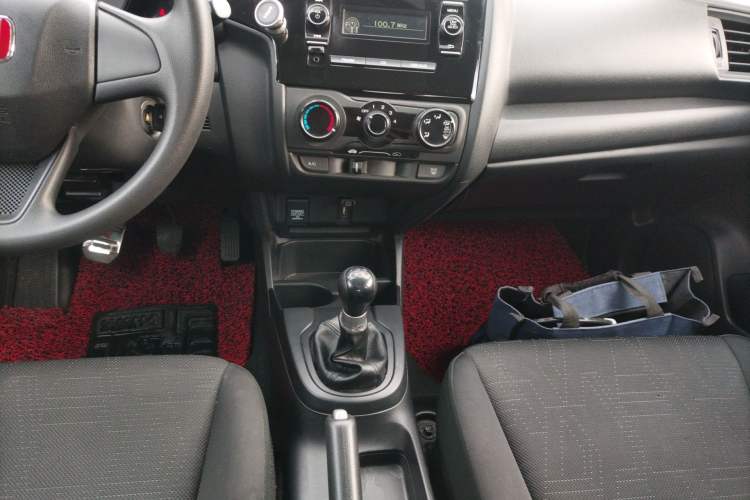 Used Honda Fit 2014 1.5L LX Manual Comfort Model
